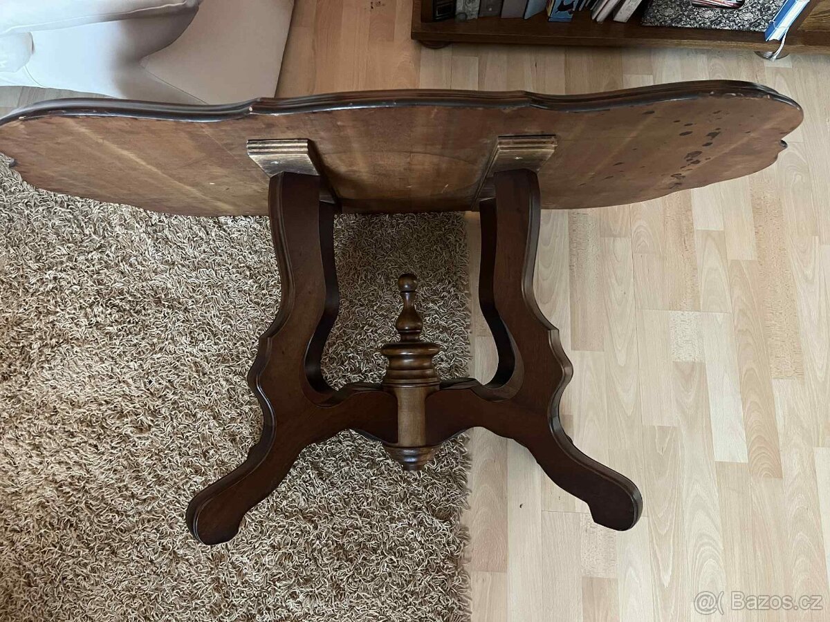 Nábytek z masivu, různé druhy (komoda, skříň, stůl) - 12