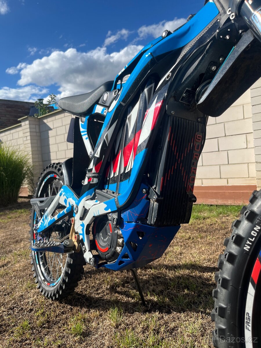 Surron light bee x - 12