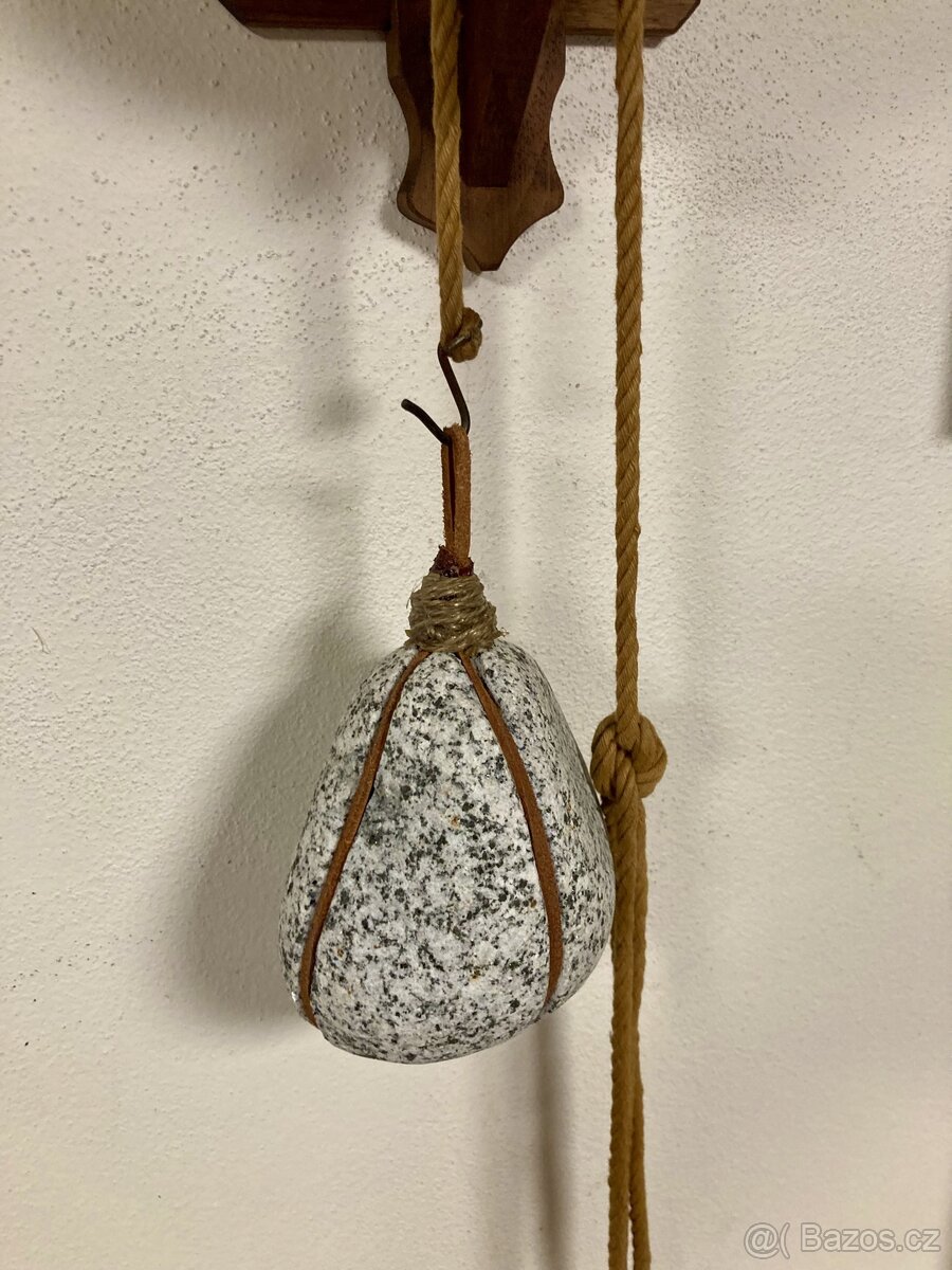 Lihýřové vahadlové historicke hodiny pendlovky Swiss made - 12