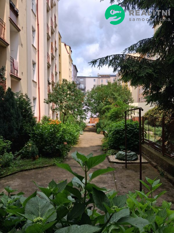 Byt Karla Čapka 1270 - 12