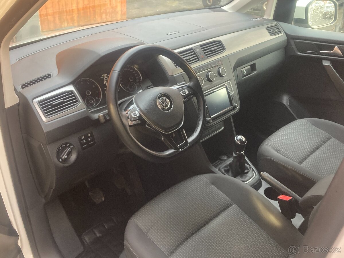 VOLKSWAGEN CADDY MAXI 1,4 Si 7míst 150k HIGHLINE - 12
