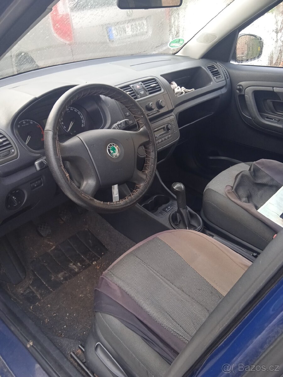 Skoda Roomster 1.2 , dvě auta - 12