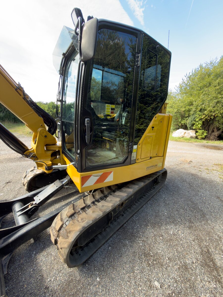 Caterpillar CAT 306CR - 12