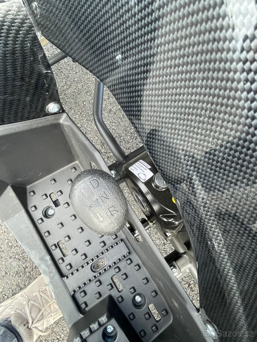 Dětská čtyřkolka Piranha Veyron 125cc Carbon model 2026 - 12