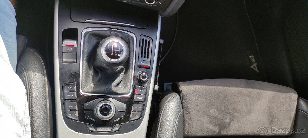 Audi A4 B8 2.0 TDI 105kw 2011 AVANT - 12