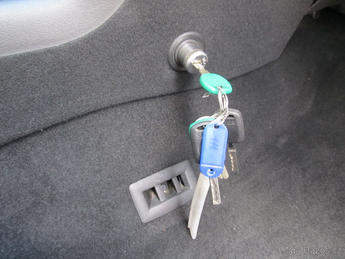 Škoda Octavia 1.6 i CZ 1.maj - 12