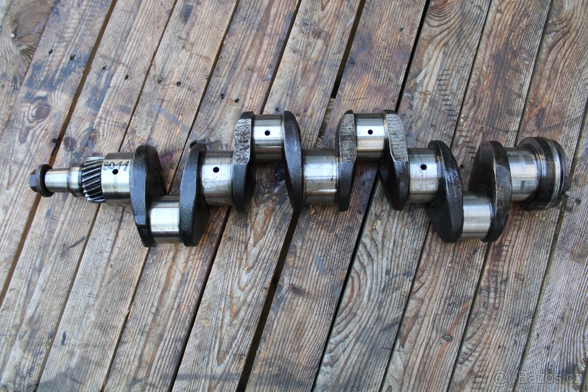 Zetor 8011 8111 10145 díly motoru - 12