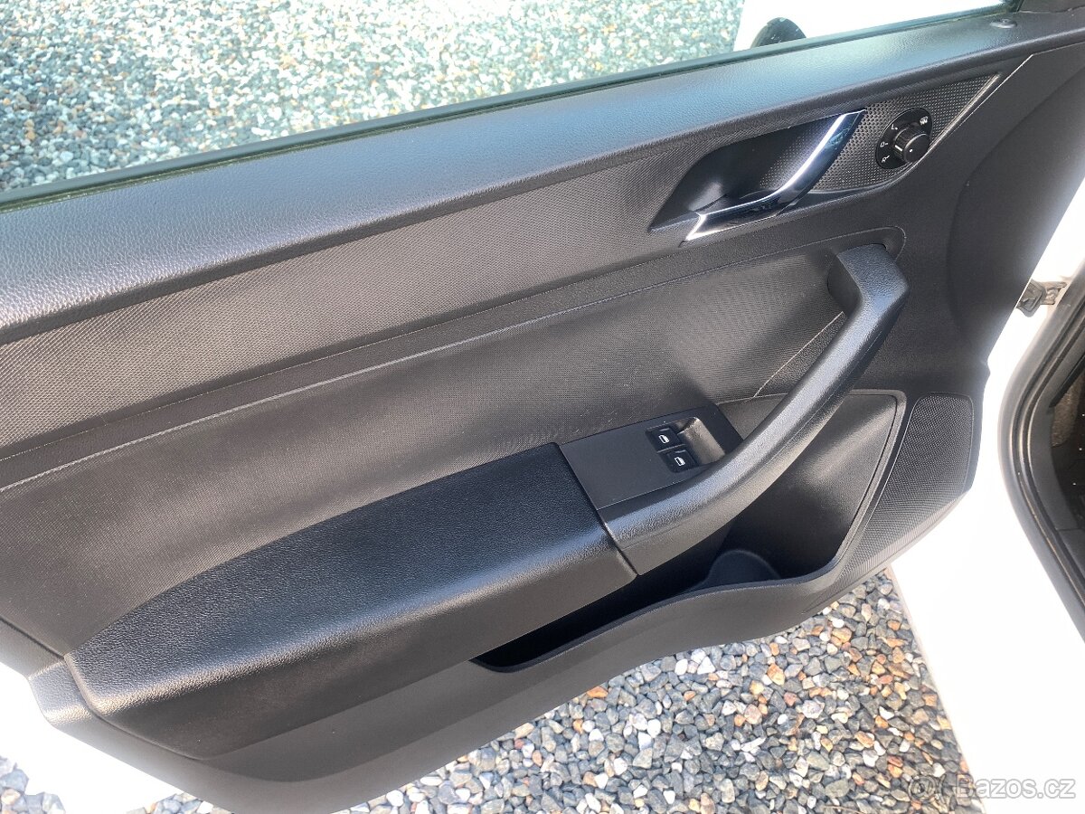 ŠKODA Rapid 1.6 TDI, 77 kW ambition 2013 - 12