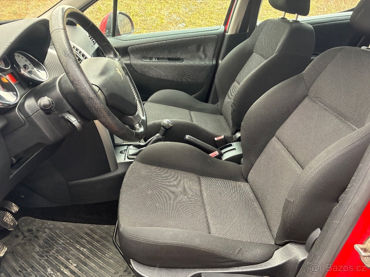 Peugeot 207 Ö3 1,4 16V - 12