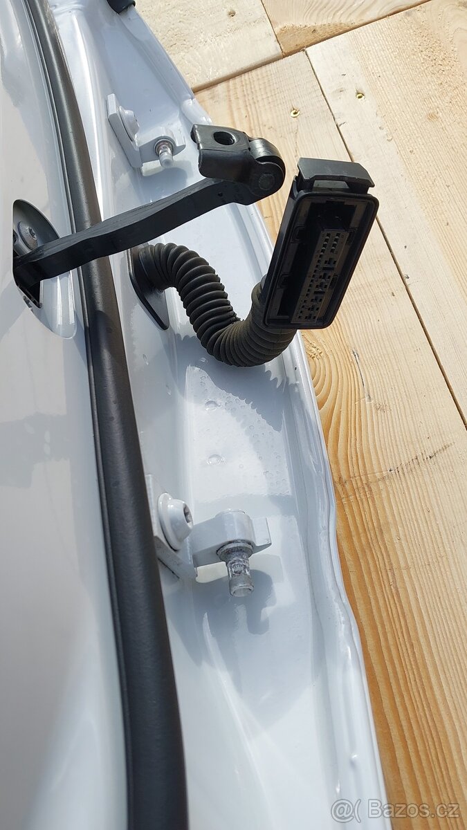 Škoda Superb III – Dveře LZ combi - 12