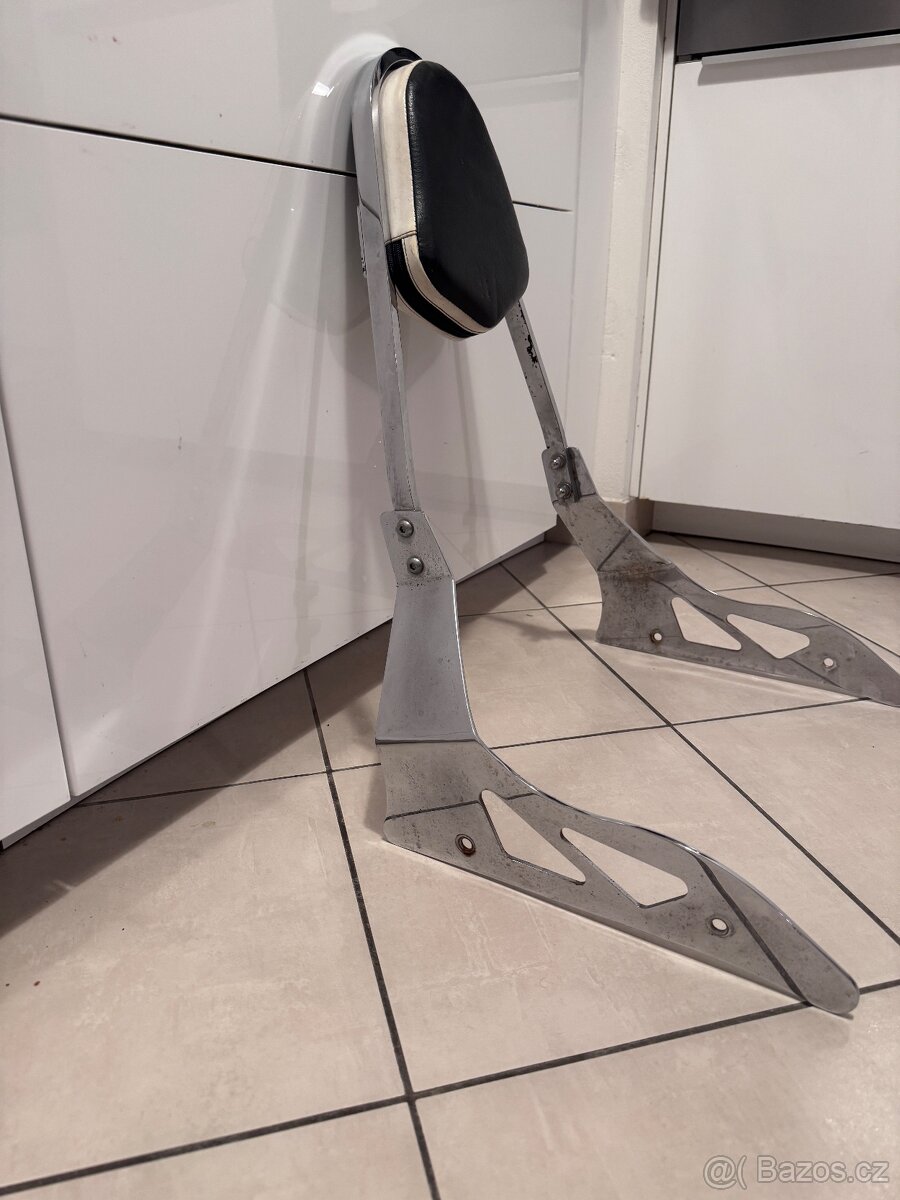 Suzuki Intruder M1800 R - 12