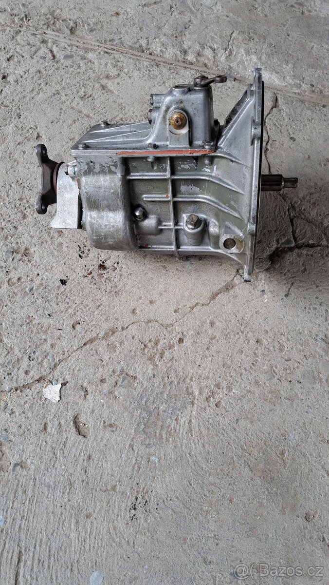 Náhradní díly trabant,škoda,lada atd.... - 12