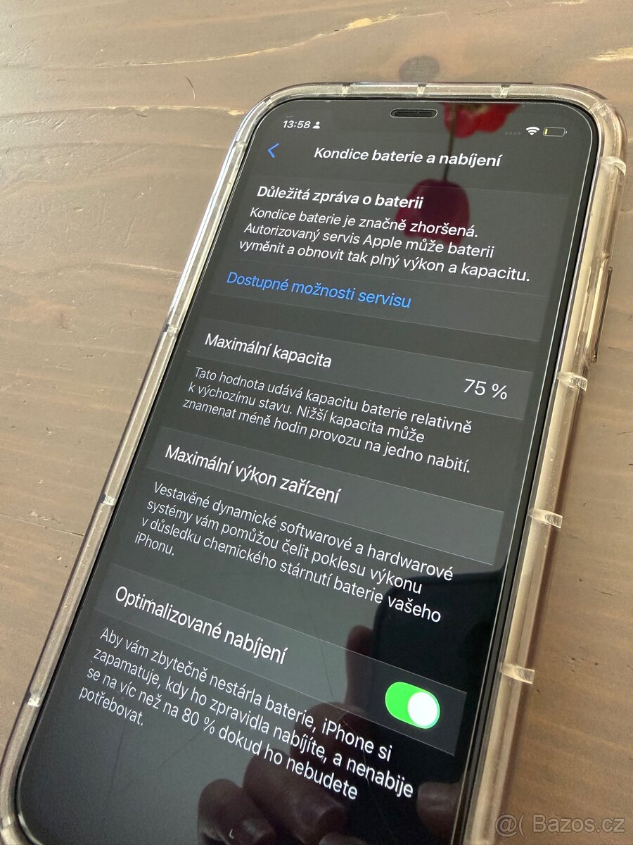 Iphone 11 128GB bílý - 12