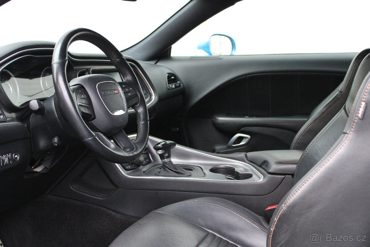 Dodge Challenger 5.7L HEMI V8 / SHAKER / 277 kW / Keyless - 12