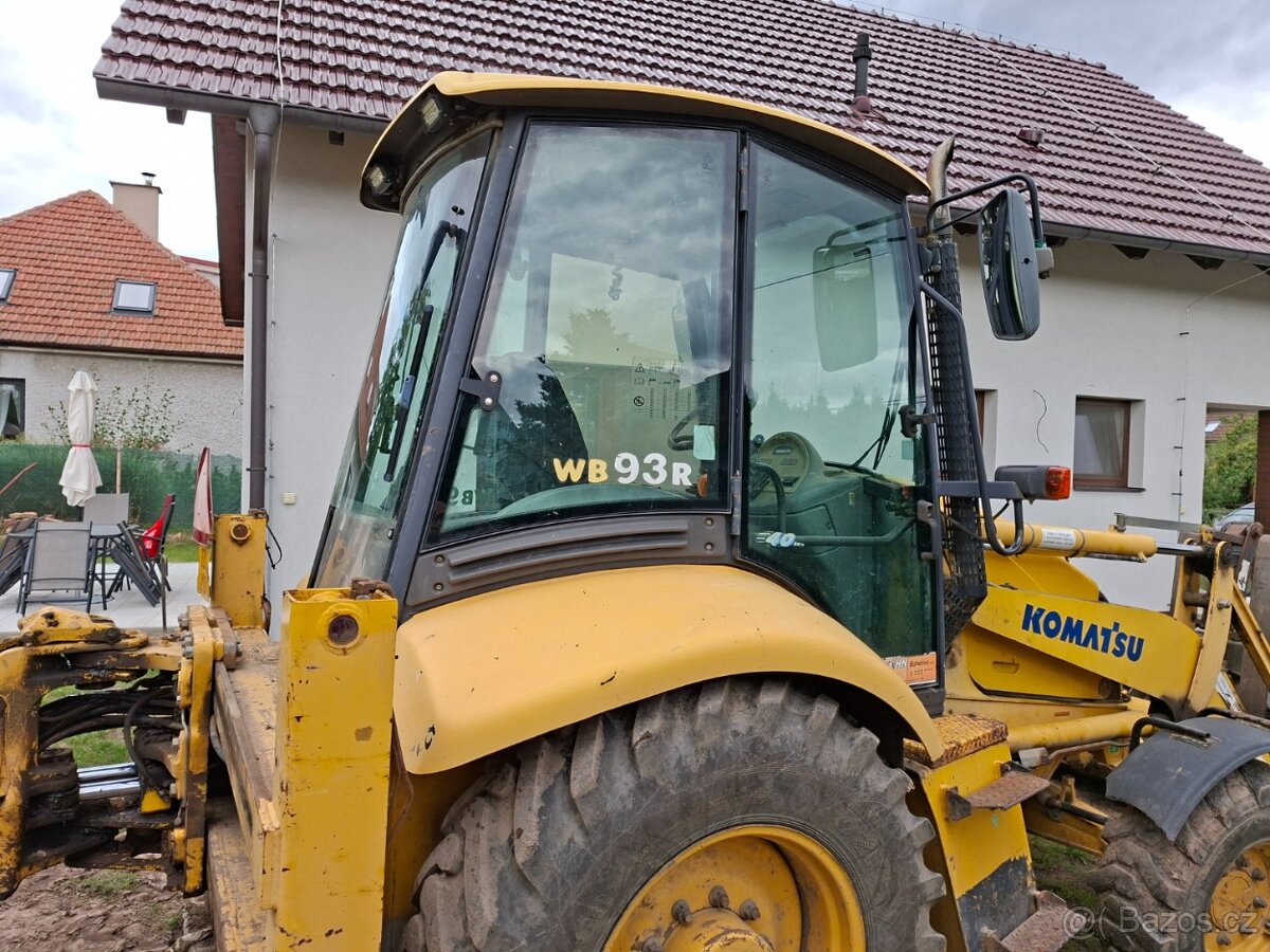 KOMATSU WB 93 R-2 4X4 - 12