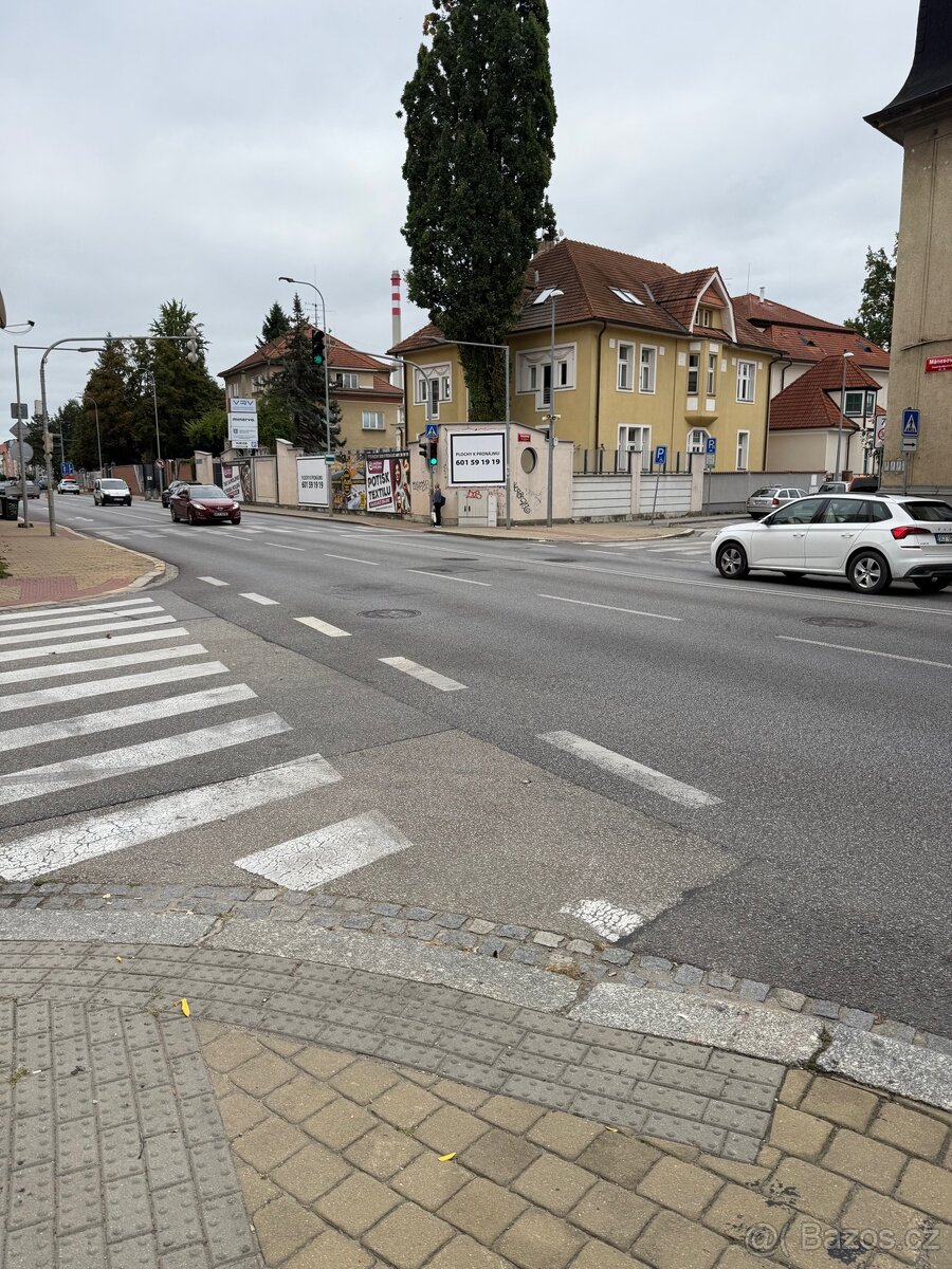 Reklamní plocha k pronájmu - 12