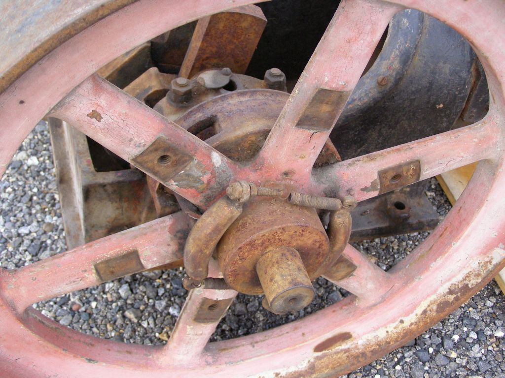 Prodám stabilní motor Benz 4-5 HP - 12