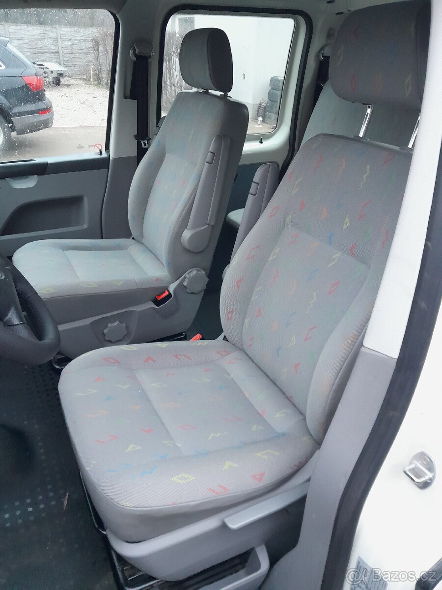 Volkswagen Transporter T5 4Motion Doka Valnik - 12