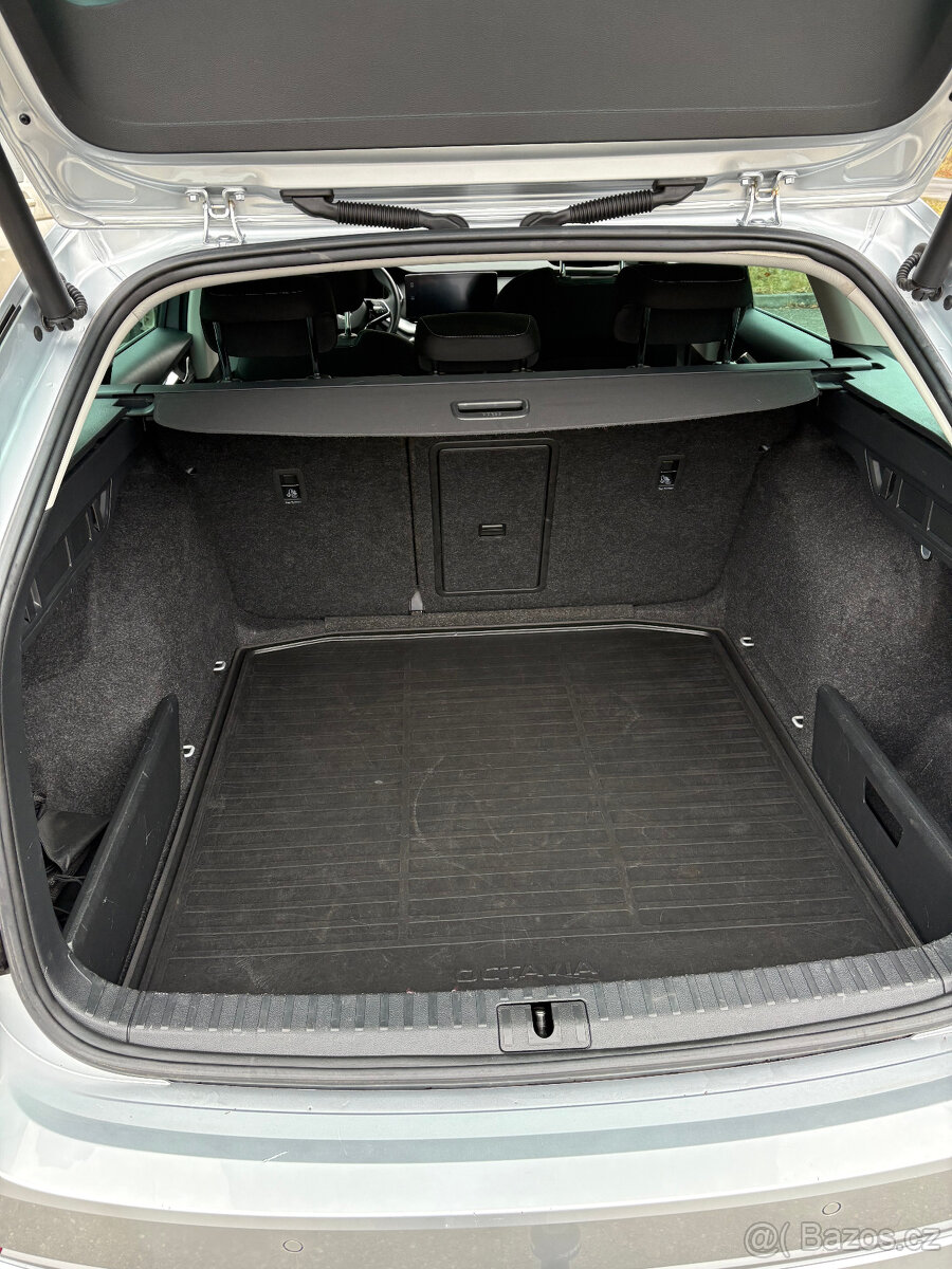 Škoda Octavia IV Combi 1.5 TSI e-TEC DSG - 12