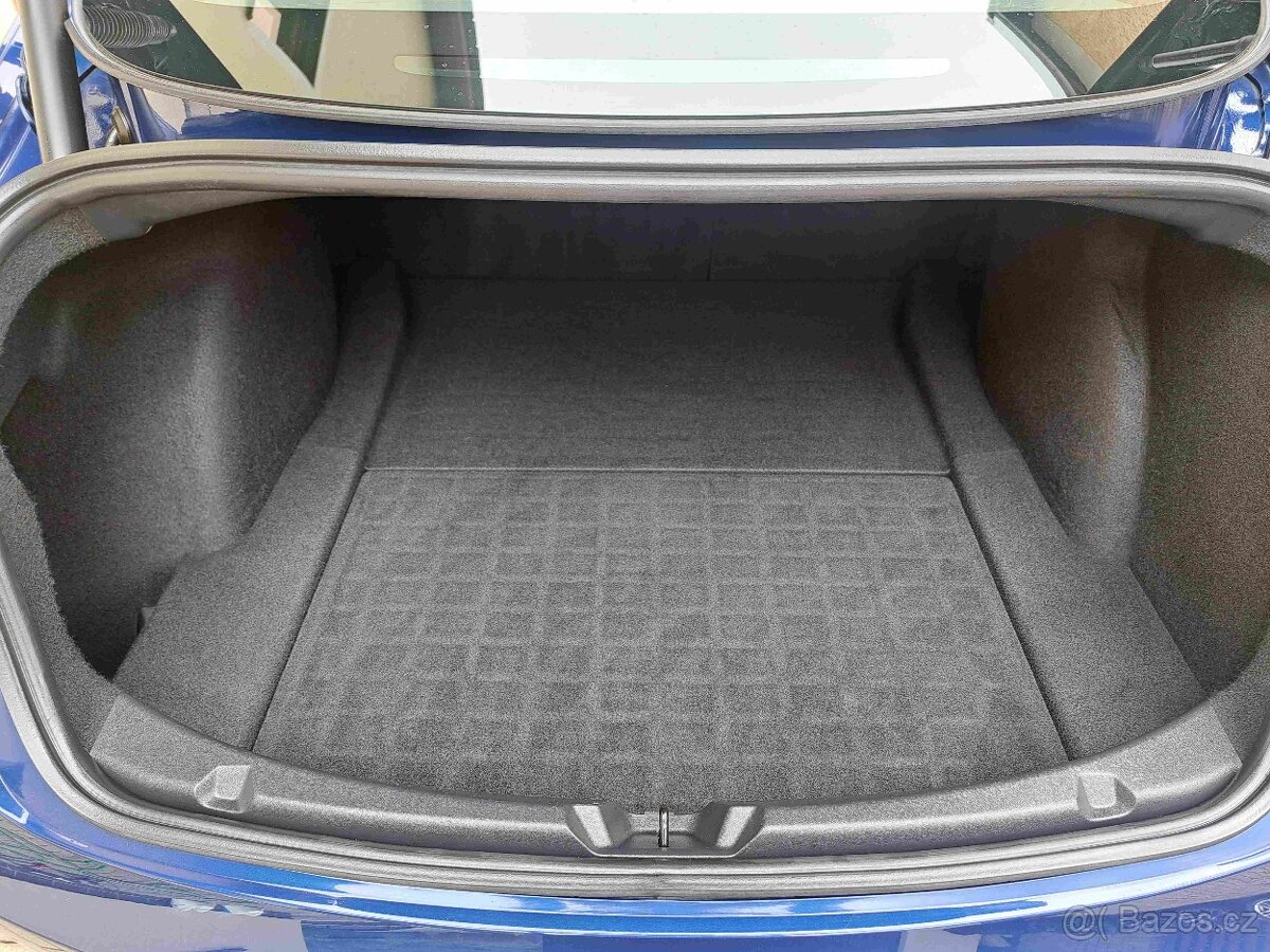 Tesla Model 3 RWD Standard Range - 1874 - 12