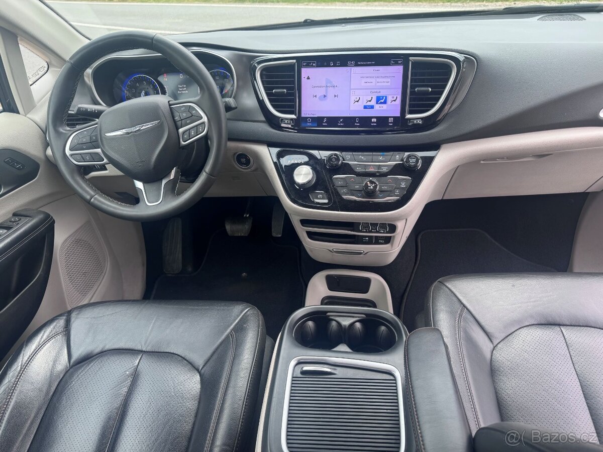 Chrysler Pacifica 3,6 L RU Čočka Adapttemp 2022 - 12