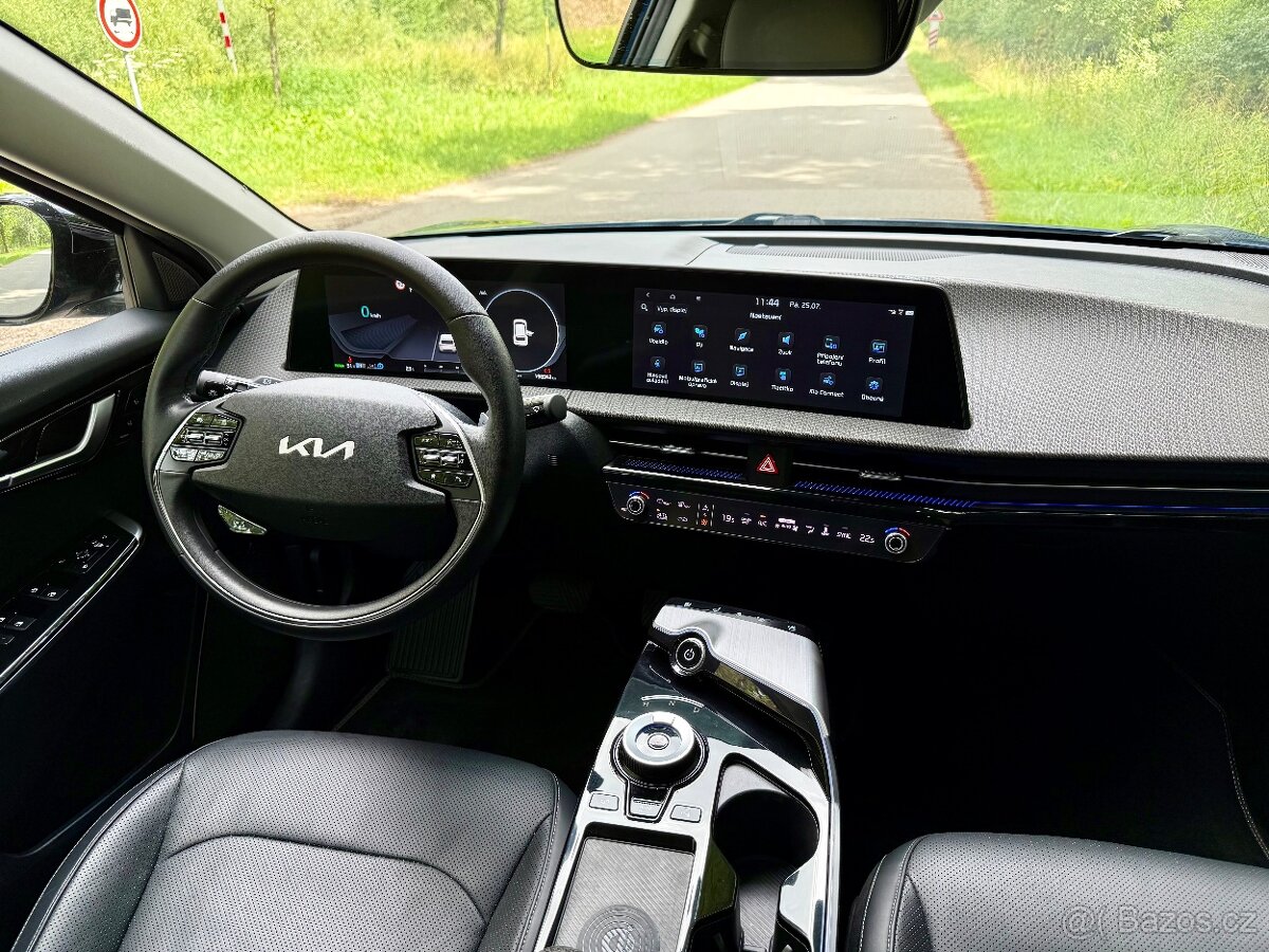 Kia EV6, 58 kWh, SoH 95%, Hezká výbava s DPH 599 000,- - 12