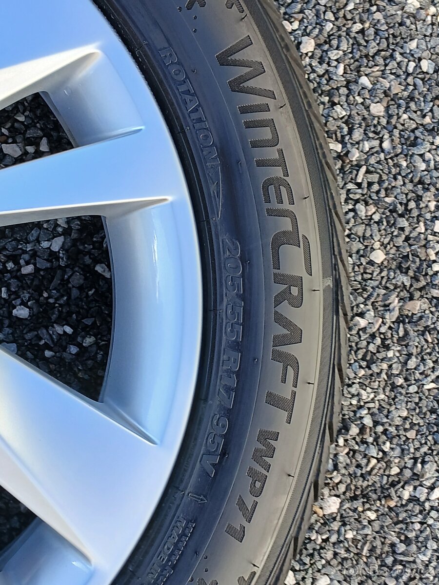 Zánovní zimní orig alu Škoda Octavia IV 205/55/17 vzorek 8mm - 12