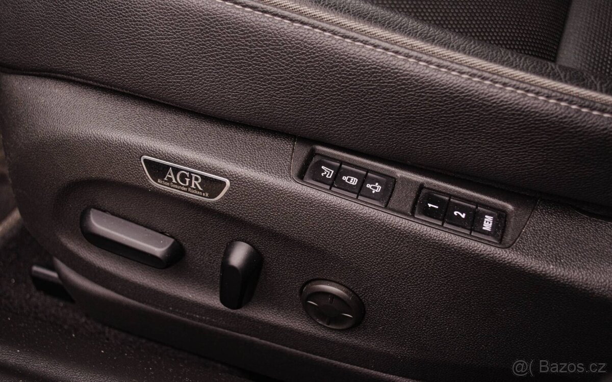 Opel Insignia ST 2.0 Turbo S GSi 4x4 A/T - 12