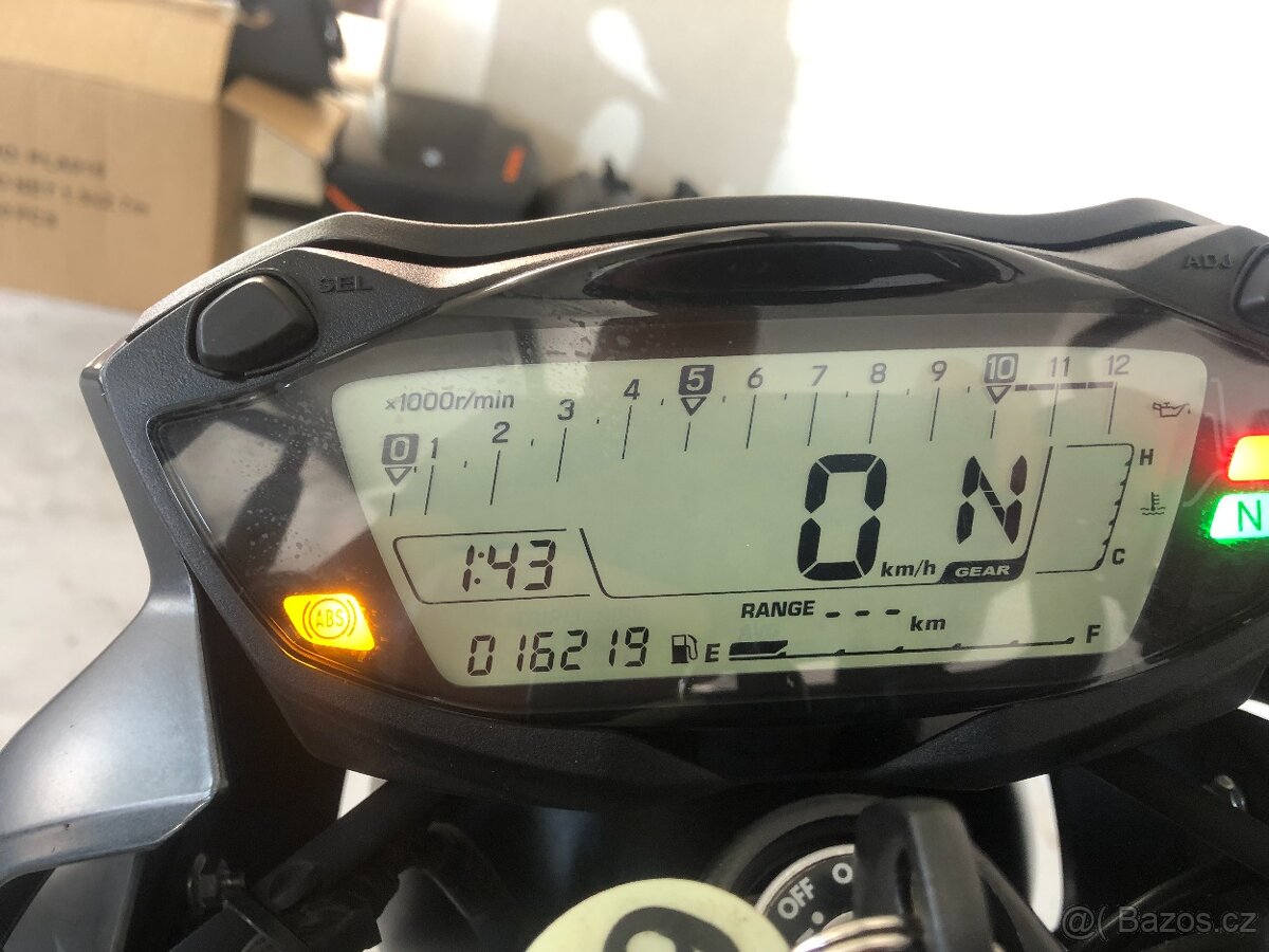 Suzuki SV650 ABS - 12