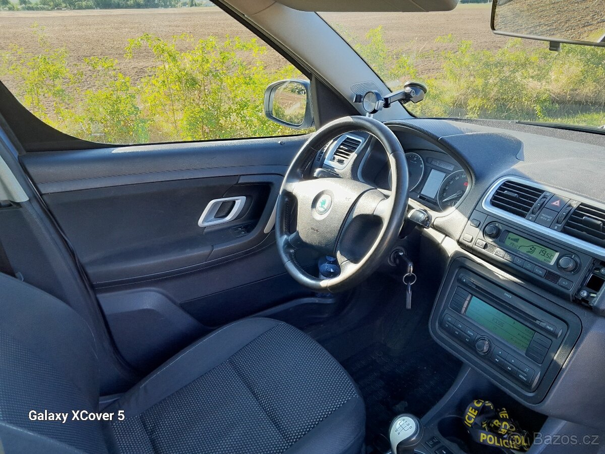 Škoda roomster scout 1.9tdi - 12