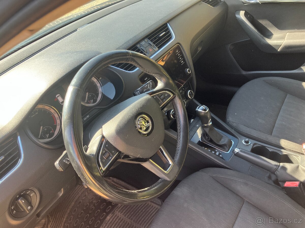 octavia tdi combi dsg výbava - 12