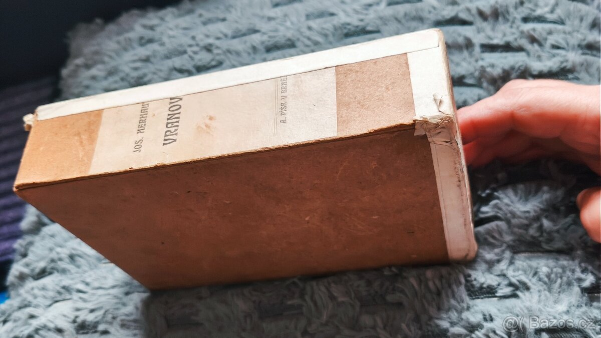 Staré knihy. - 12