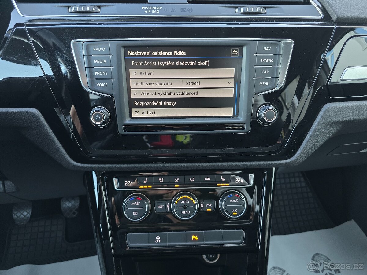 VW TOURAN HIGHLINE 1,6TDI 85kW KŮŽE+KAMERA+NAVI+ACC+LED DPH - 12