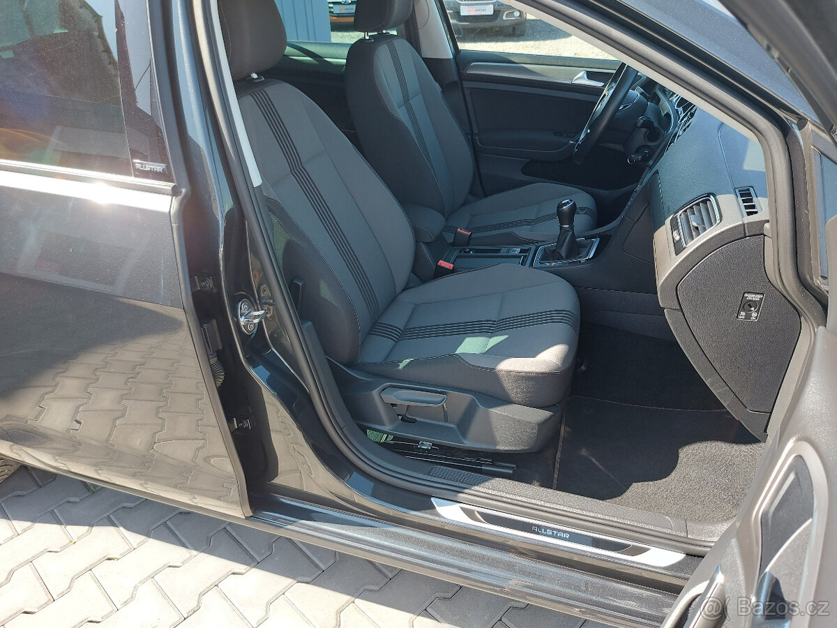 VW Golf VII 2,0 TDI 6°manuál Allstar S.KNIHA - 12