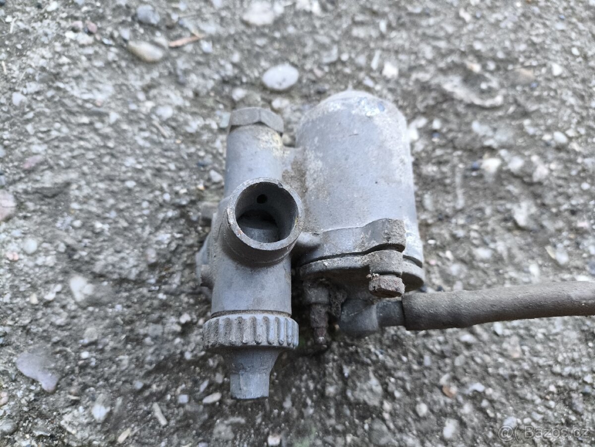 Historické karburátory - 12