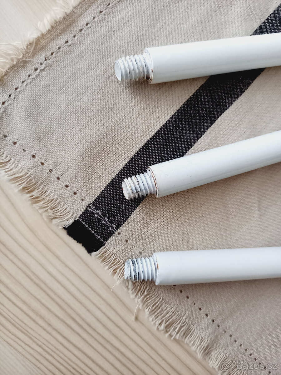 Bílý kovový stolek Frost - WHITE LABEL - 12