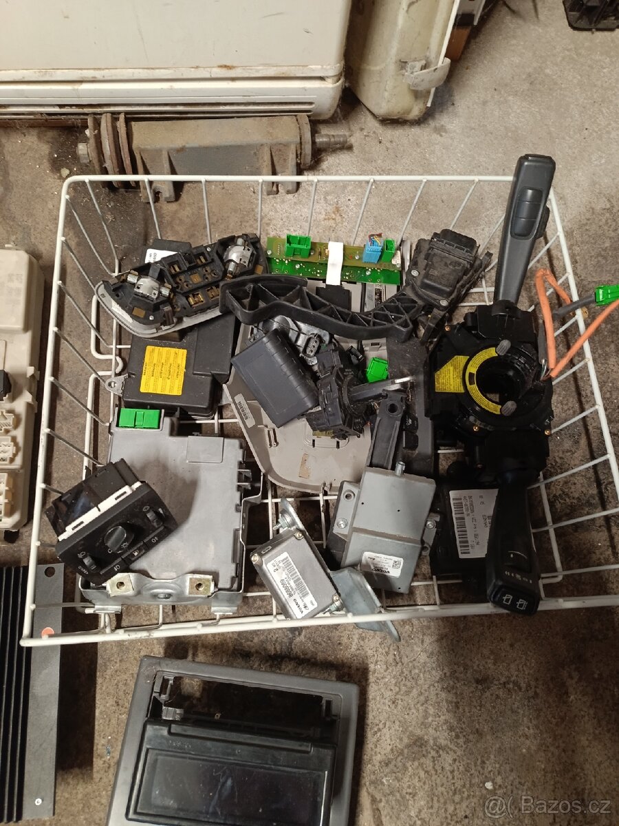 Volvo díly V50 S80 - 12