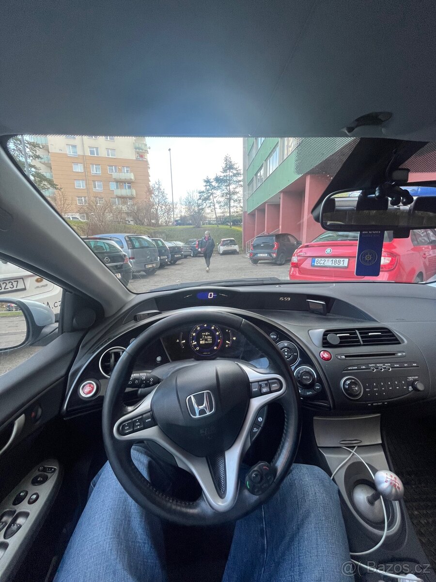 Honda Civic 1.8 i-VTEC (2006) – Nová STK do 2028 - 12
