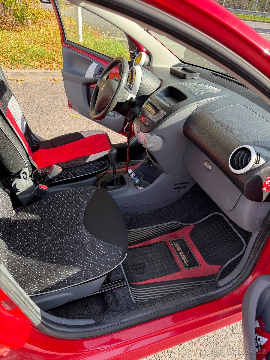 PEUGEOT 107,1.0 benzín 50kW, 43000KM,1majitel - 12