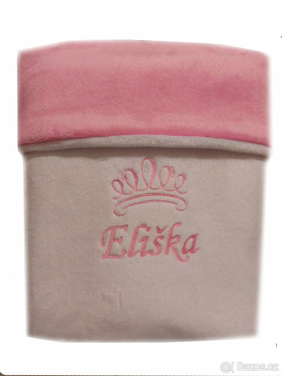 deka s výšivkou jména a obrázku na přání - více barev - 12