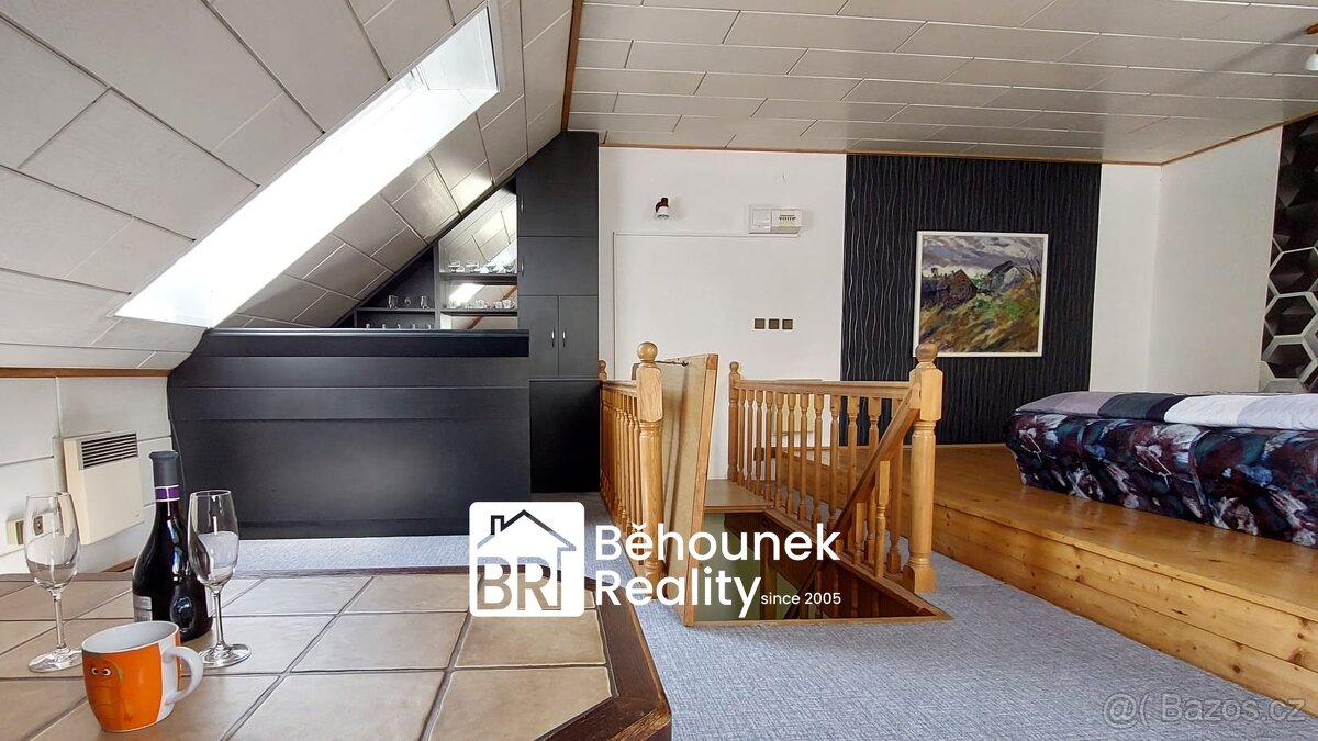 3+1 112 m², centrum Tábora, ČSL armády, zahrada, pergola, ga - 12