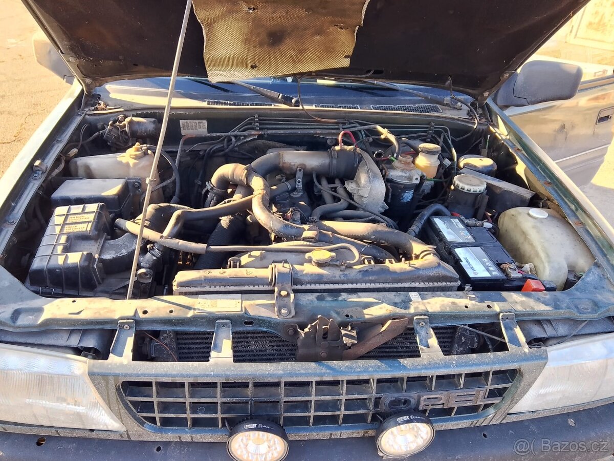 Opel Frontera 2.3 TD - 12