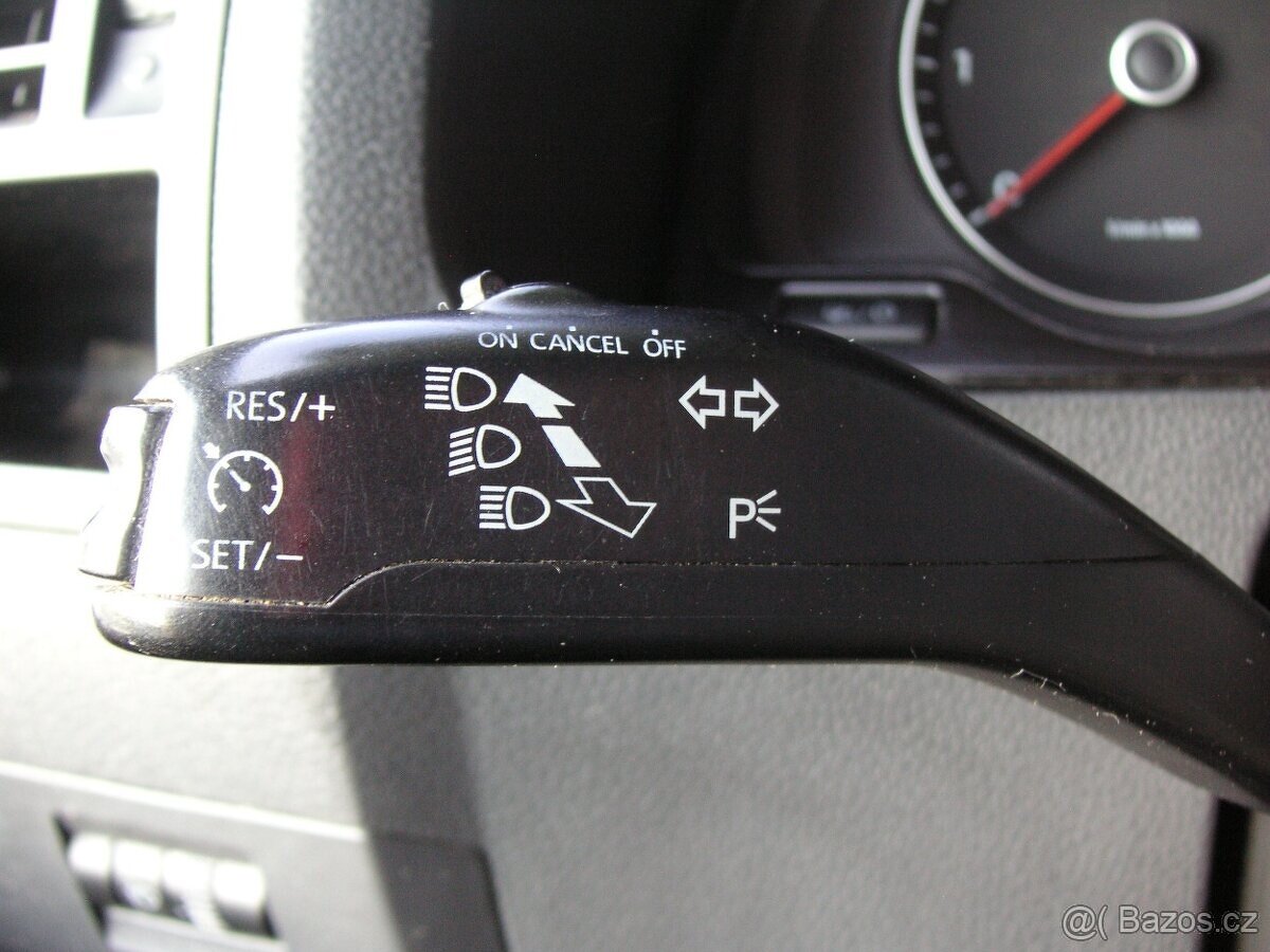 Volkswagen Transporter T5 2.0 TDi - Serviska - 12