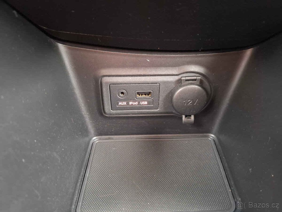 Kia Venga 1.6 CVVT 92kW 2010 klima - 12