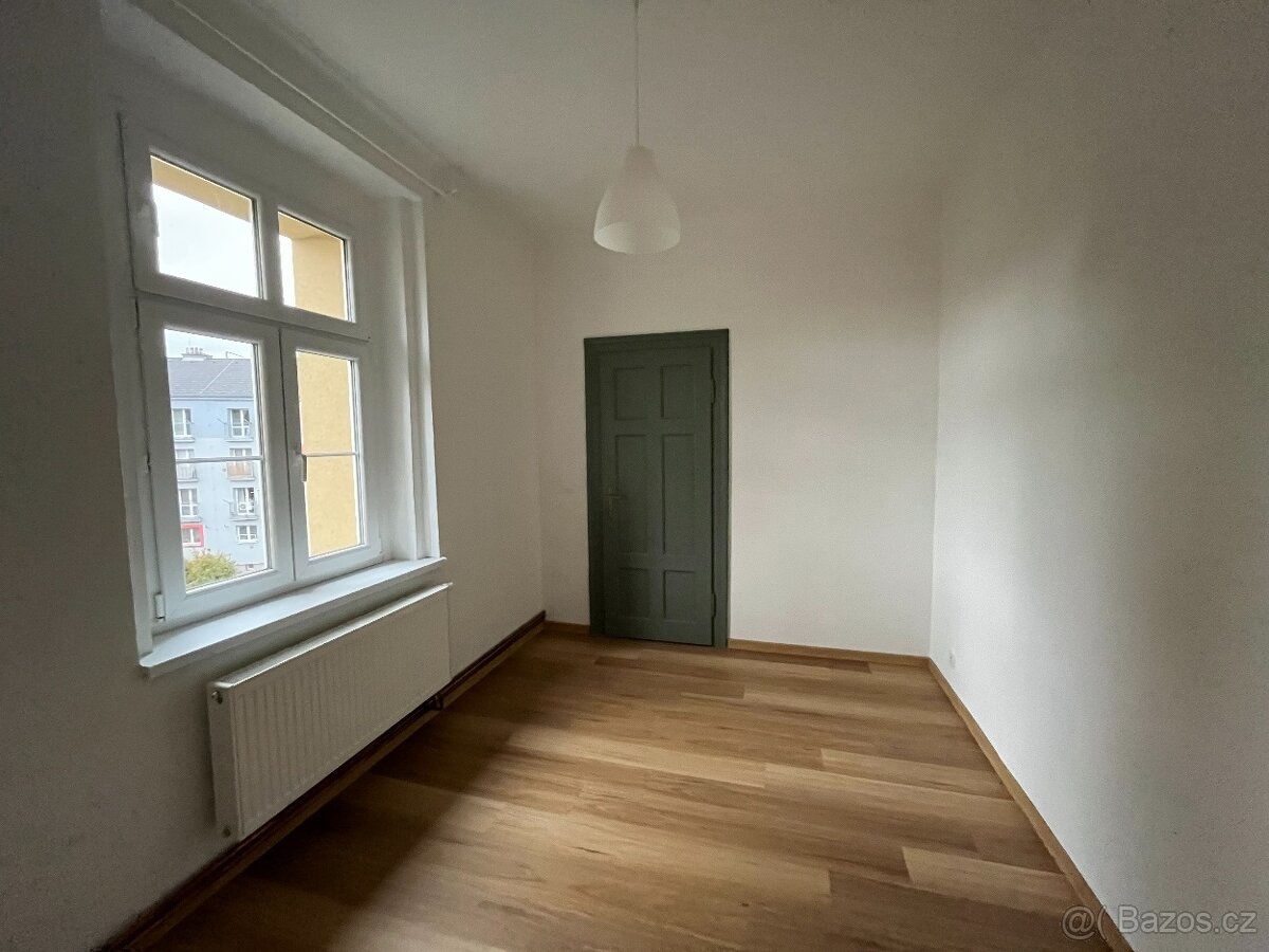 Pronájem bytu 2+1, Plzeň-Bory - 12