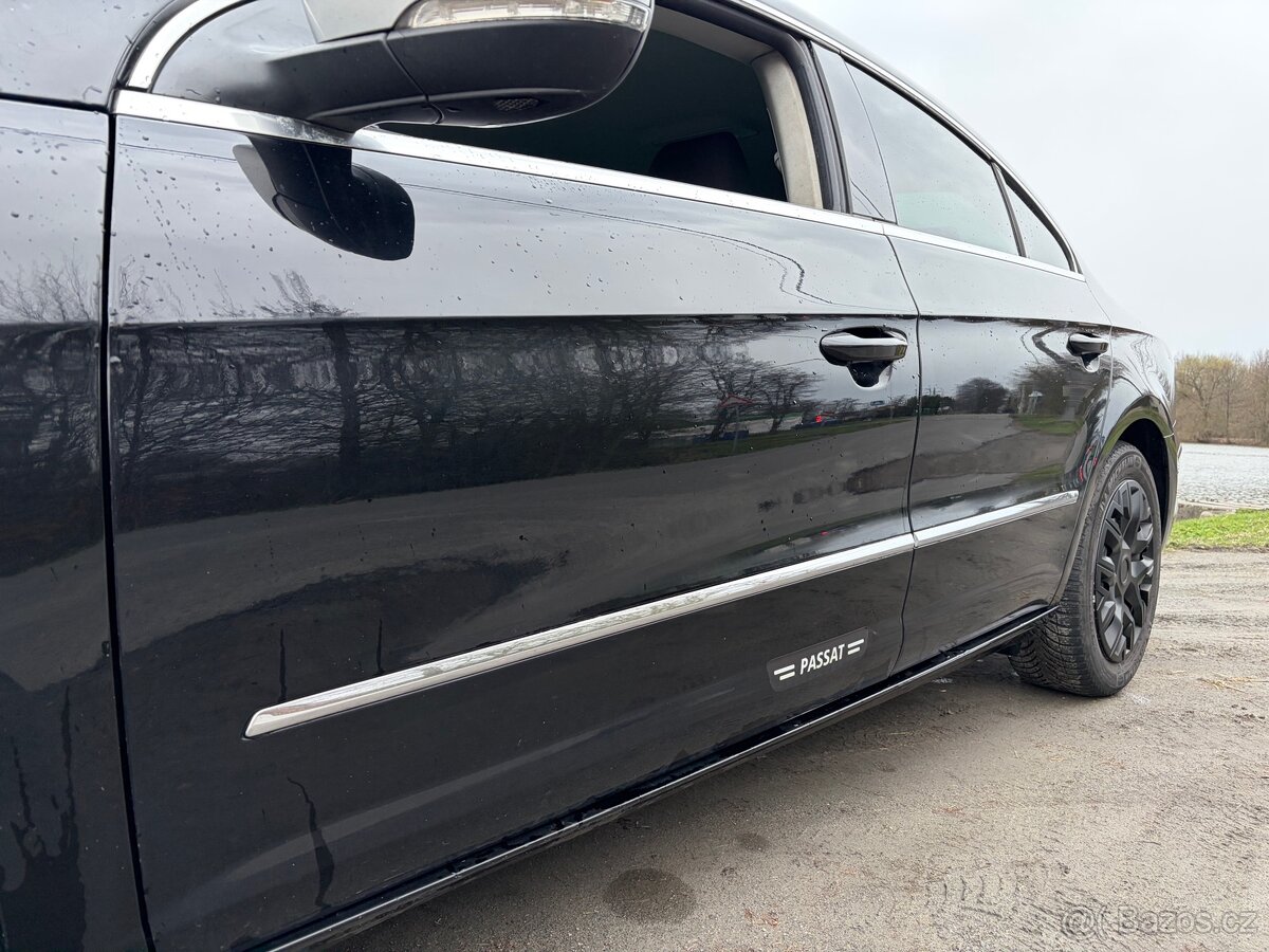 VW Passat CC 2.0TDi 103KW - 5míst - 12