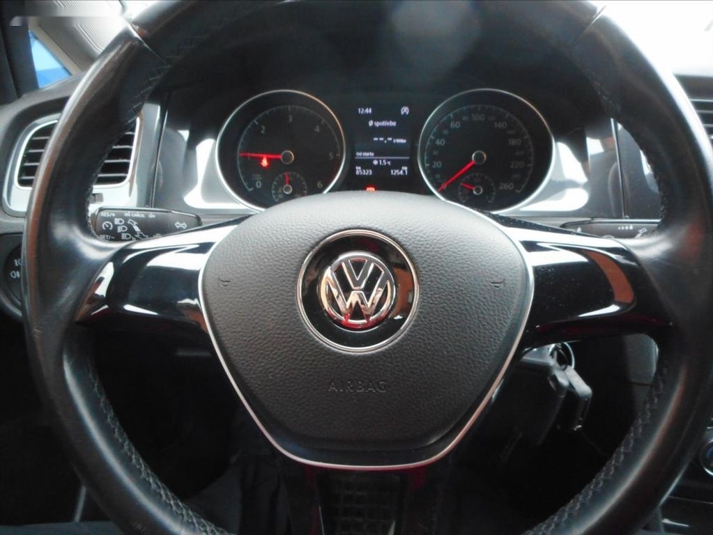 Volkswagen Golf,1,6 TDi - 12