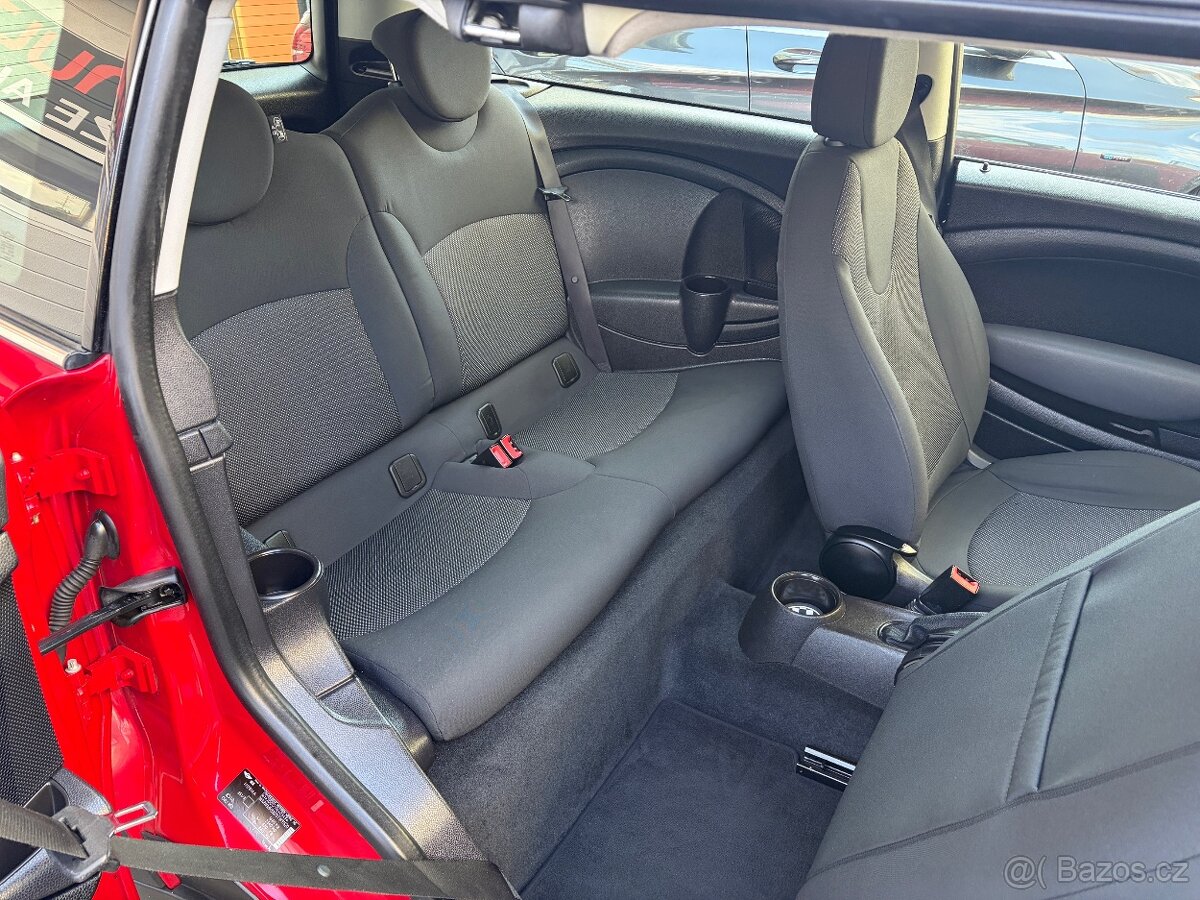 Mini One Clubman 1,4i 70kW, serviska - 12