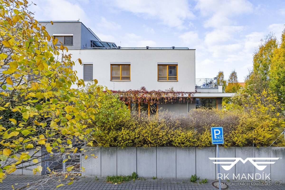 Prodej obchodního prostoru 90 m², Odolena Voda, ev.č. 700 - 12