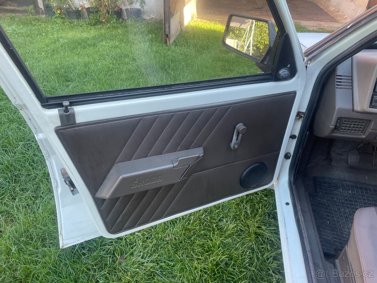 Škoda favorit druhý majitel - 12